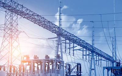 Modernización de las infraestructuras del sector energético con la ayuda de inversiones en tecnologías modernas.
